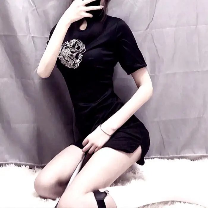 爱上小男人